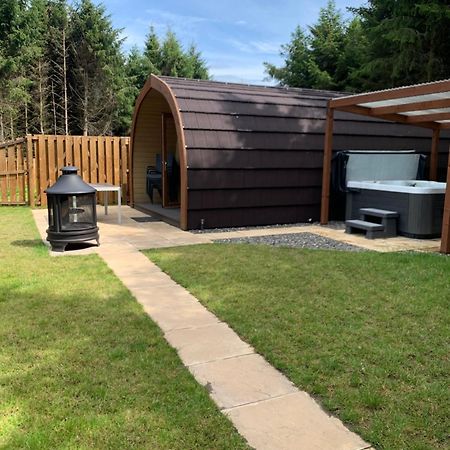 Kersebrock Kabins Falkirk Extérieur photo