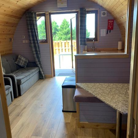Kersebrock Kabins Falkirk Extérieur photo